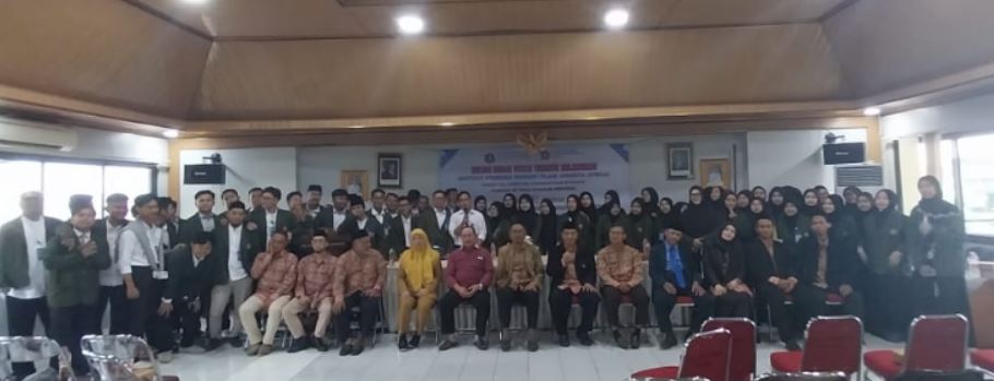 Sesi foto bersama dan ramah tamah usai KKN